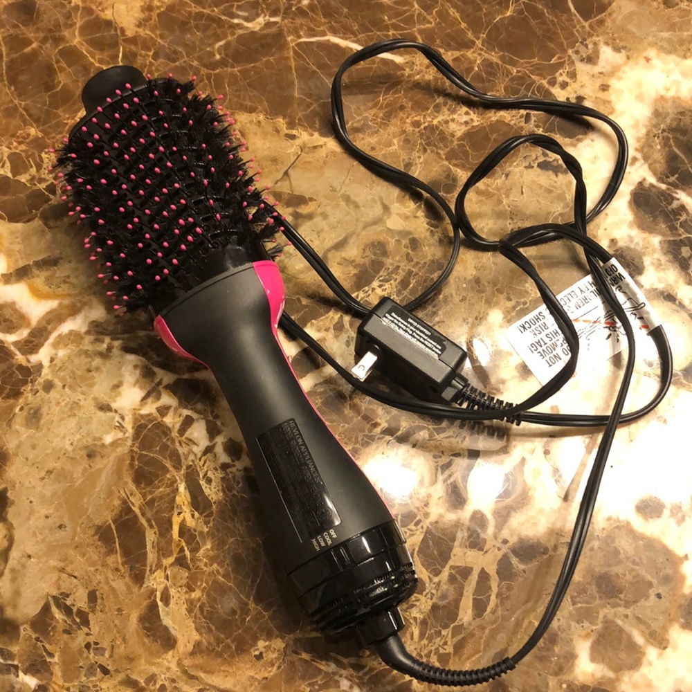 Revlon one step hairdryer and volumizer Dyson like